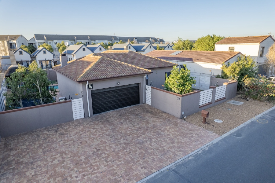 3 Bedroom Property for Sale in Viking Village Western Cape